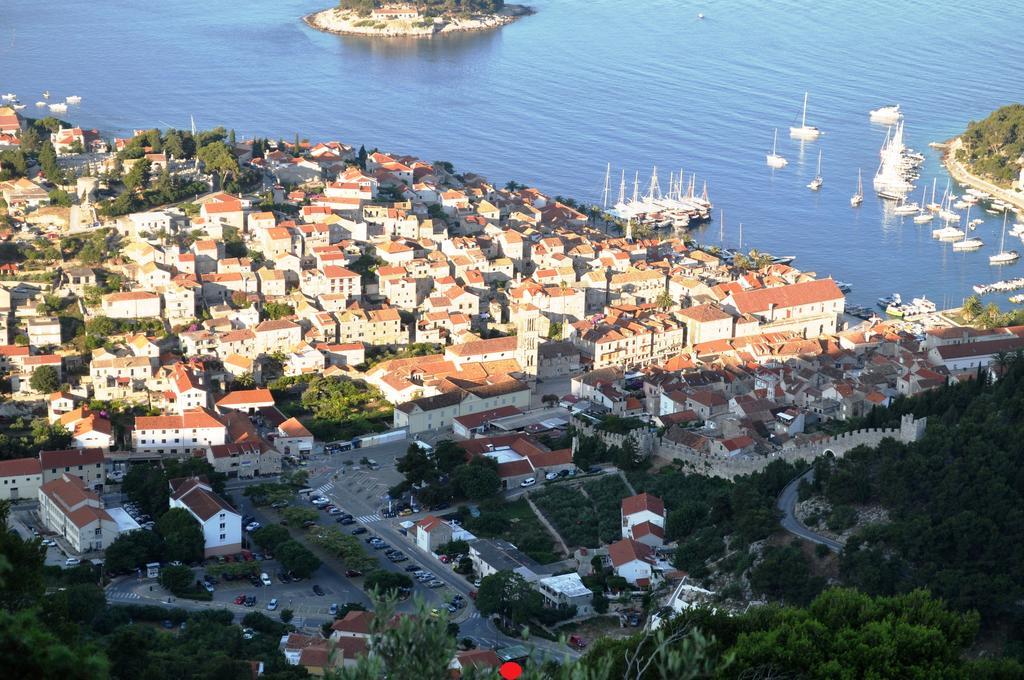 Rooms & Apartments Tepsa - Centre Hvar Town Exteriér fotografie